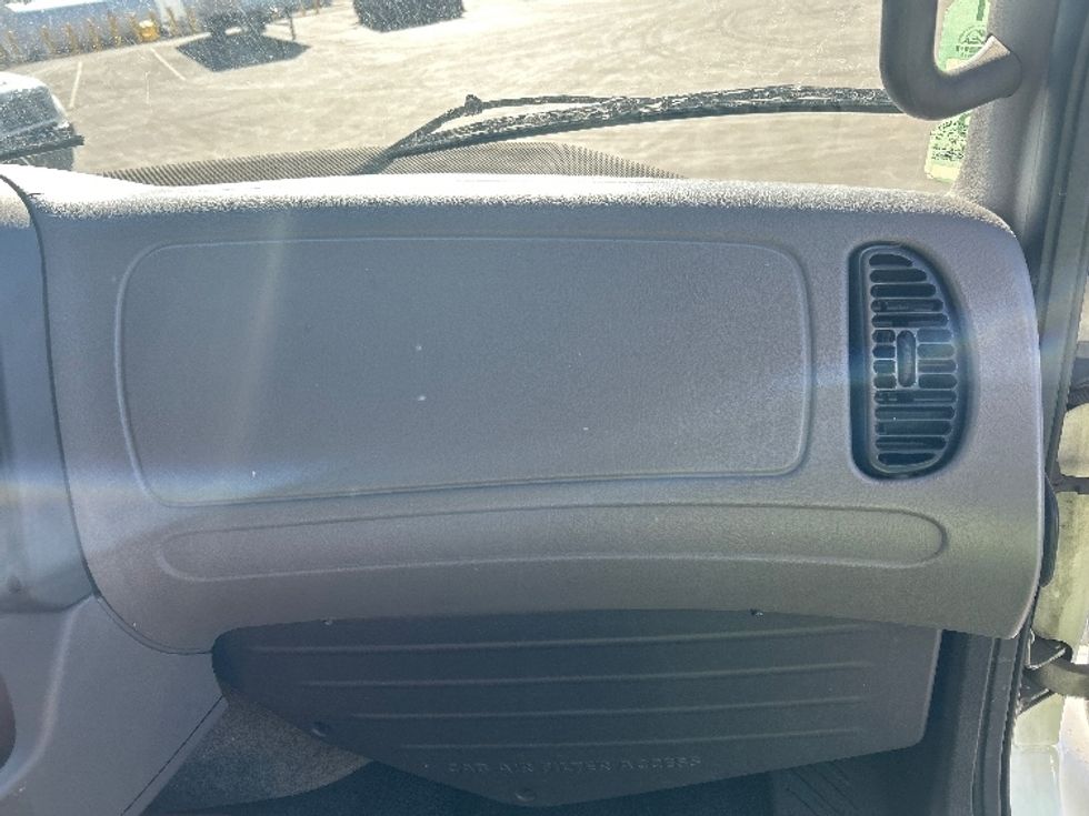 Refrigerated Truck-Light and Medium Duty Trucks-Freightliner-2019-M2-Indianapolis-IN-321,635\n\t\tmiles-$ 23,750 - Image 19