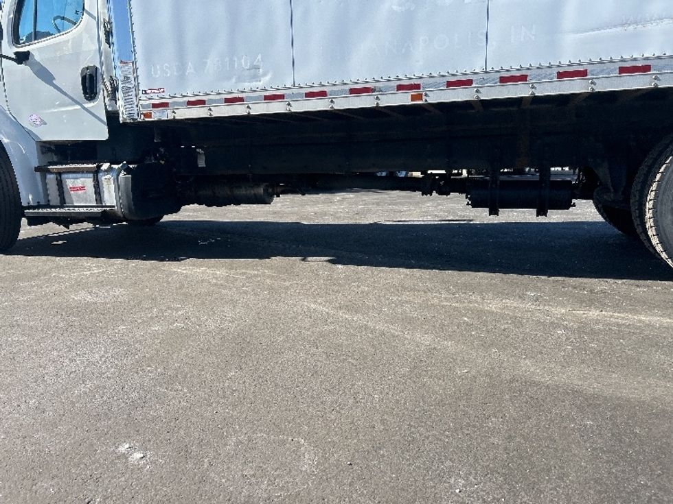 Refrigerated Truck-Light and Medium Duty Trucks-Freightliner-2019-M2-Indianapolis-IN-321,635\n\t\tmiles-$ 23,750 - Image 5