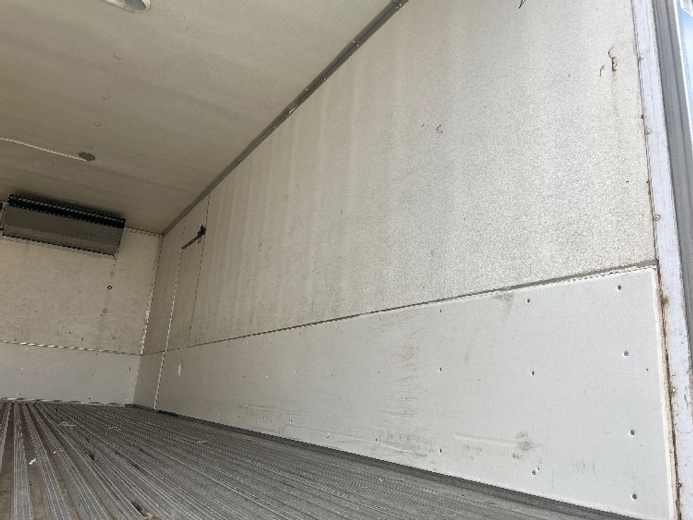 Refrigerated Truck-Light and Medium Duty Trucks-Freightliner-2019-M2-Indianapolis-IN-321,984\n\t\tmiles-$ 23,750 - Image 11