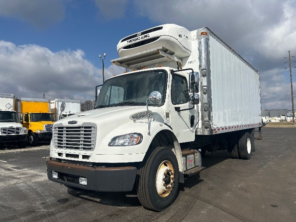 Refrigerated Truck-Light and Medium Duty Trucks-Freightliner-2019-M2-Indianapolis-IN-321,984\n\t\tmiles-$ 23,750 - Image 3