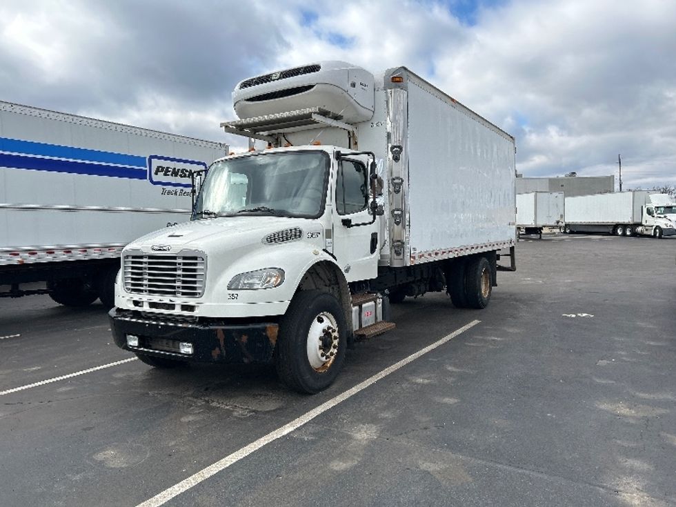 Refrigerated Truck-Light and Medium Duty Trucks-Freightliner-2019-M2-Indianapolis-IN-334,792\n\t\tmiles-$ 20,000 - Image 3
