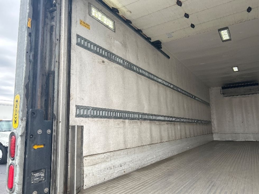 Refrigerated Truck-Light and Medium Duty Trucks-Freightliner-2019-M2-Indianapolis-IN-345,283\n\t\tmiles-$ 34,750 - Image 11