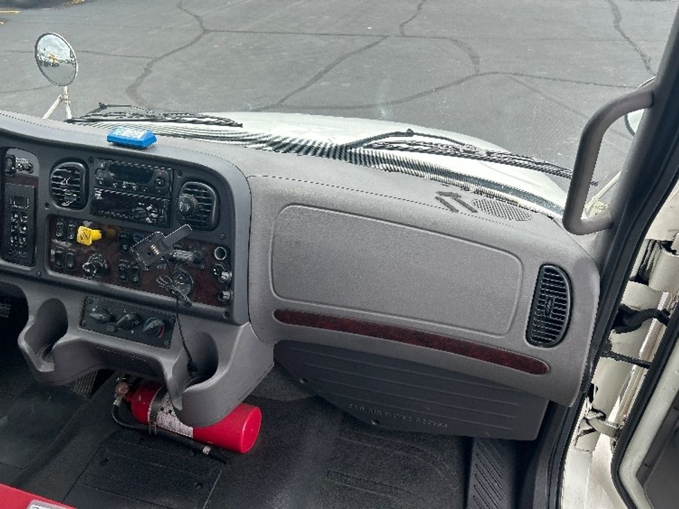 Refrigerated Truck-Light and Medium Duty Trucks-Freightliner-2019-M2-Indianapolis-IN-345,283\n\t\tmiles-$ 34,750 - Image 21