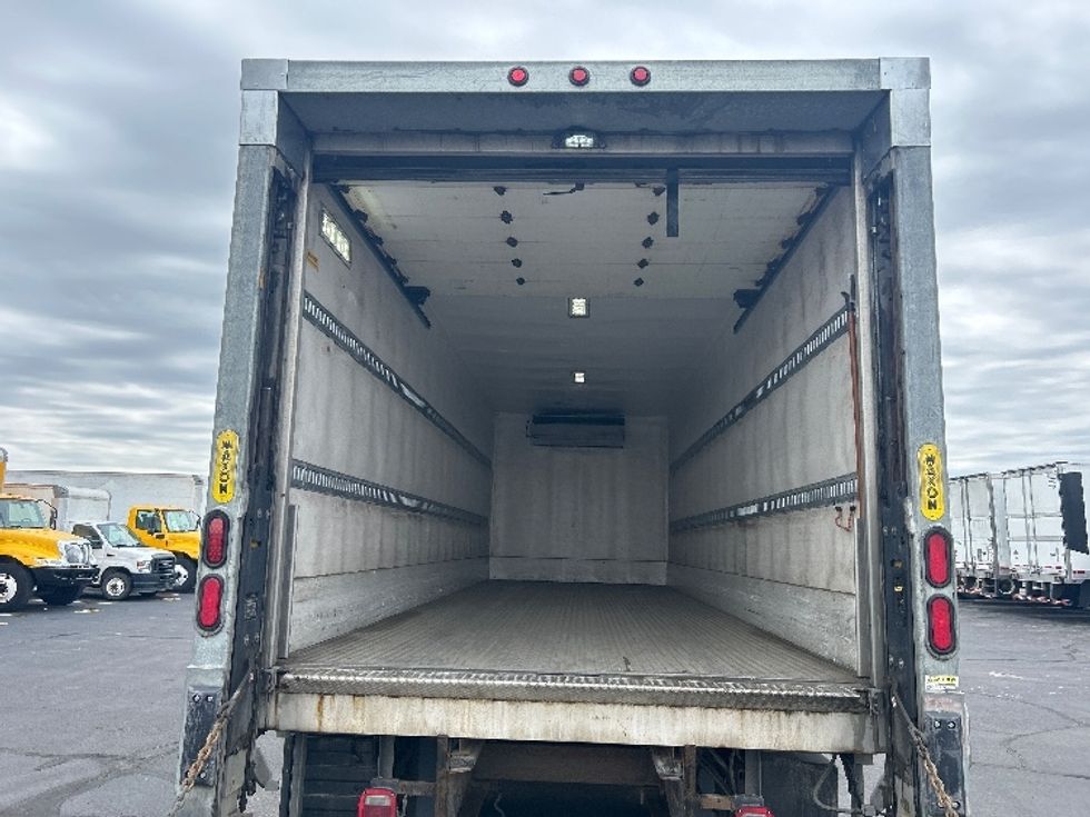Refrigerated Truck-Light and Medium Duty Trucks-Freightliner-2019-M2-Indianapolis-IN-345,283\n\t\tmiles-$ 34,750 - Image 8