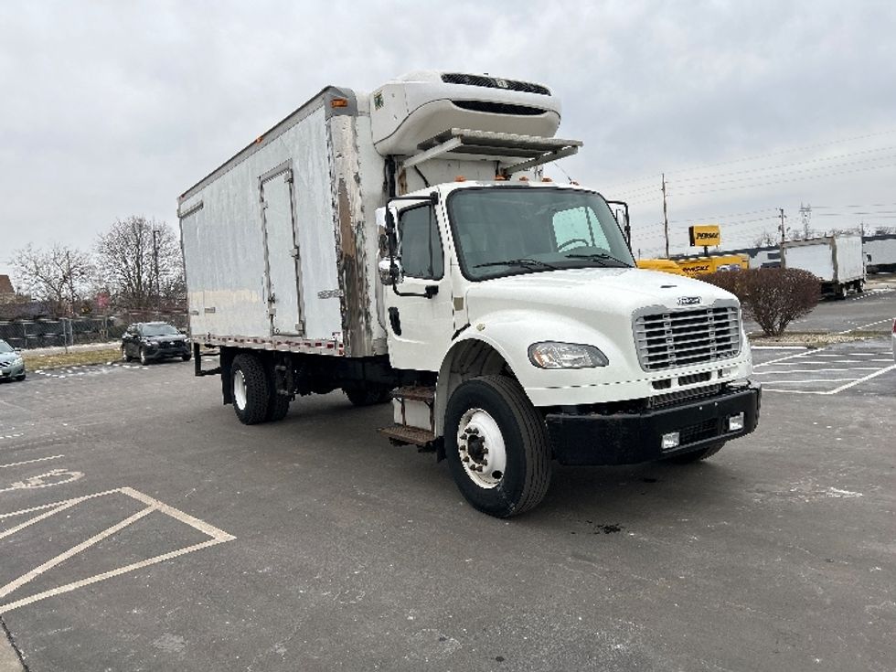 Refrigerated Truck-Light and Medium Duty Trucks-Freightliner-2019-M2-Indianapolis-IN-395,038\n\t\tmiles-$ 20,000 - Image 1