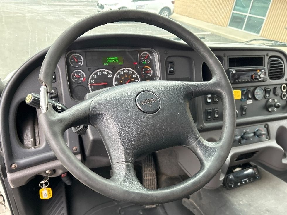 Refrigerated Truck-Light and Medium Duty Trucks-Freightliner-2019-M2-Indianapolis-IN-395,038\n\t\tmiles-$ 20,000 - Image 17