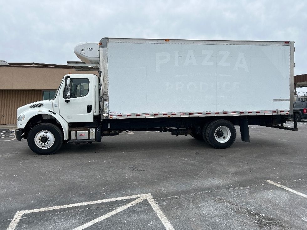 Refrigerated Truck-Light and Medium Duty Trucks-Freightliner-2019-M2-Indianapolis-IN-395,038\n\t\tmiles-$ 20,000 - Image 4