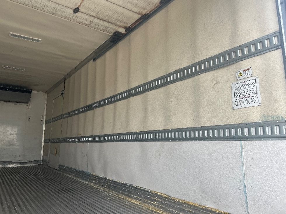 Refrigerated Truck-Light and Medium Duty Trucks-Freightliner-2019-M2-Jackson-TN-292,674\n\t\tmiles-$ 34,500 - Image 12