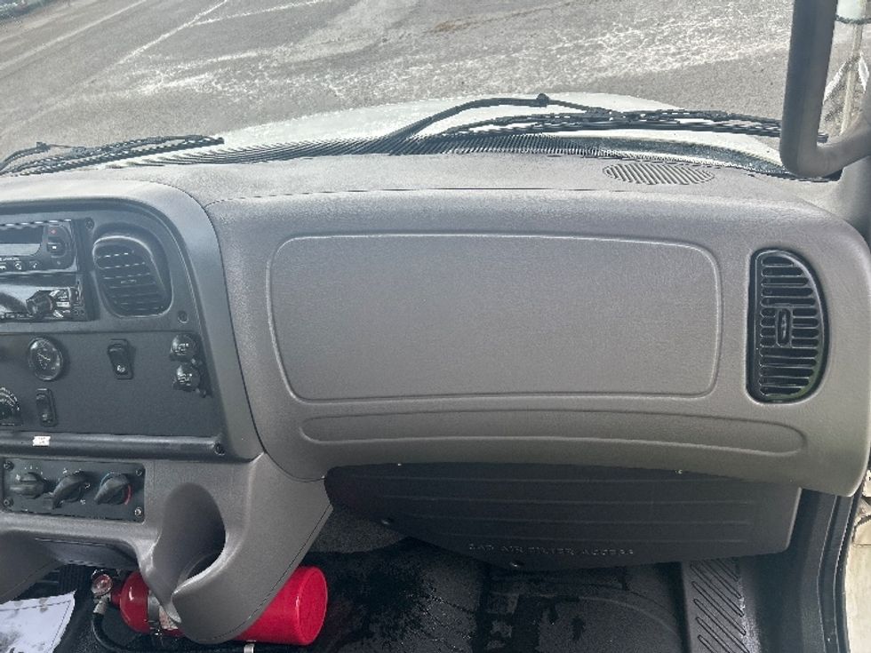 Refrigerated Truck-Light and Medium Duty Trucks-Freightliner-2019-M2-Jackson-TN-292,674\n\t\tmiles-$ 34,500 - Image 21