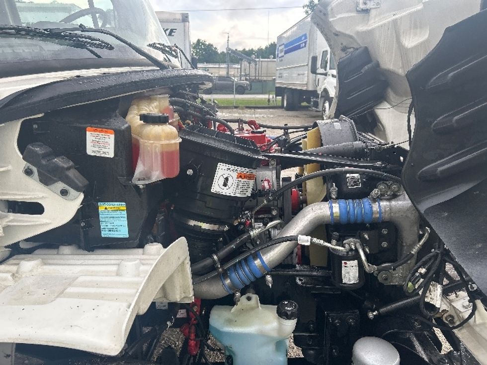 Refrigerated Truck-Light and Medium Duty Trucks-Freightliner-2019-M2-Jackson-TN-292,674\n\t\tmiles-$ 34,500 - Image 23