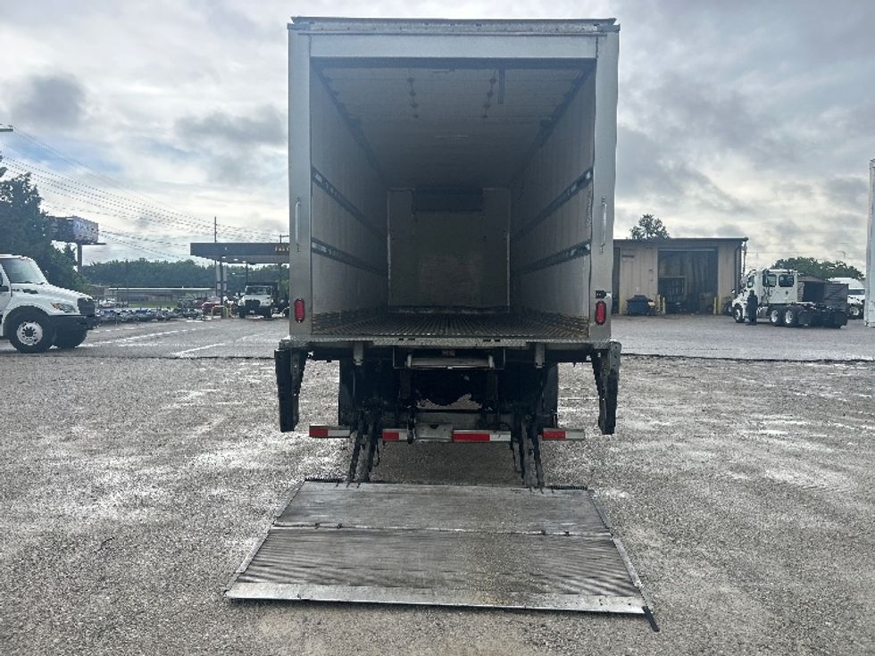 Refrigerated Truck-Light and Medium Duty Trucks-Freightliner-2019-M2-Jackson-TN-292,674\n\t\tmiles-$ 34,500 - Image 9