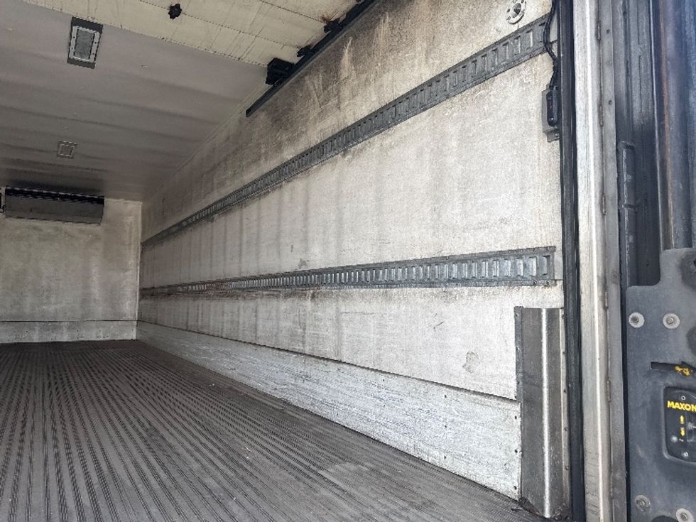 Refrigerated Truck-Light and Medium Duty Trucks-Freightliner-2019-M2-Jessup-MD-166,369\n\t\tmiles-$ 61,000 - Image 12
