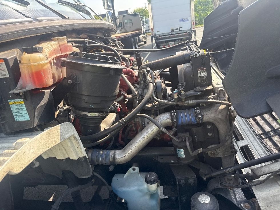 Refrigerated Truck-Light and Medium Duty Trucks-Freightliner-2019-M2-Jessup-MD-166,369\n\t\tmiles-$ 61,000 - Image 21