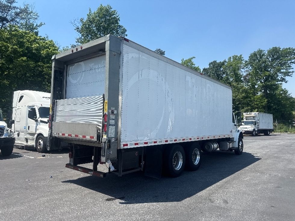 Refrigerated Truck-Light and Medium Duty Trucks-Freightliner-2019-M2-Jessup-MD-172,691\n\t\tmiles-$ 59,250 - Image 13