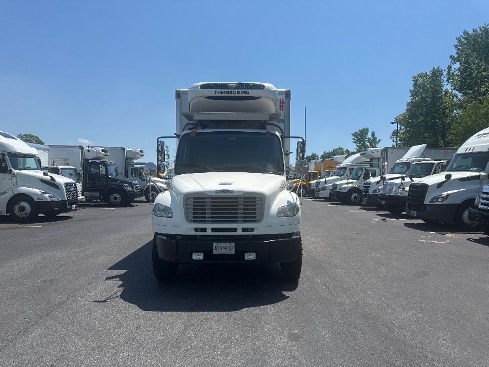 Refrigerated Truck-Light and Medium Duty Trucks-Freightliner-2019-M2-Jessup-MD-172,691\n\t\tmiles-$ 59,250 - Image 2