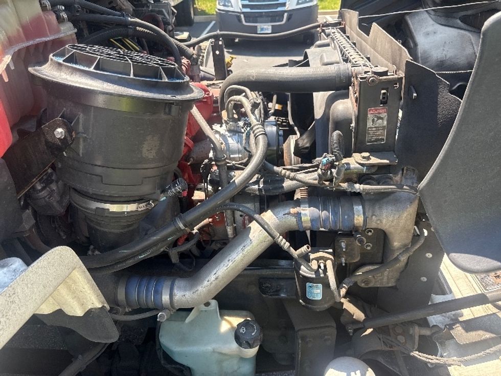 Refrigerated Truck-Light and Medium Duty Trucks-Freightliner-2019-M2-Jessup-MD-172,691\n\t\tmiles-$ 59,250 - Image 24