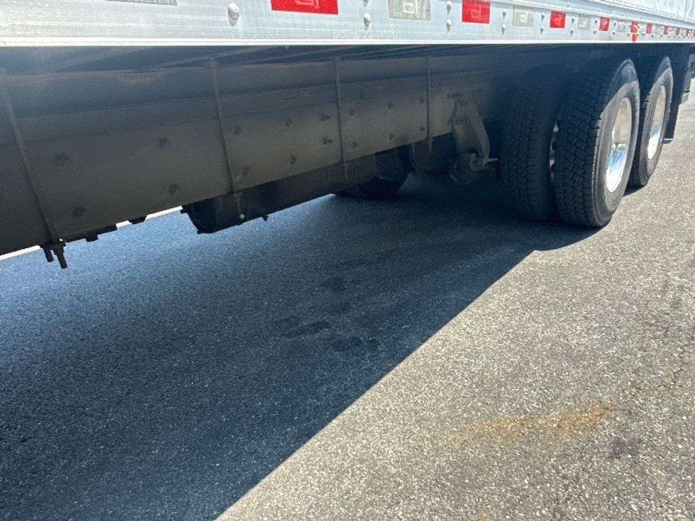 Refrigerated Truck-Light and Medium Duty Trucks-Freightliner-2019-M2-Jessup-MD-172,691\n\t\tmiles-$ 59,250 - Image 5