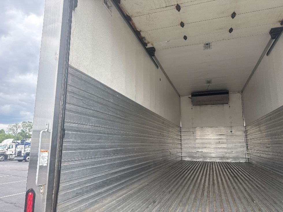 Refrigerated Truck-Light and Medium Duty Trucks-Freightliner-2019-M2-Jessup-MD-176,255\n\t\tmiles-$ 47,000 - Image 11
