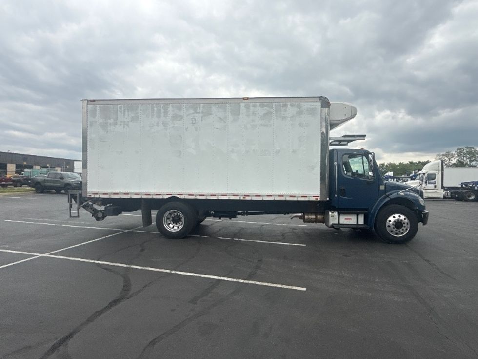 Refrigerated Truck-Light and Medium Duty Trucks-Freightliner-2019-M2-Jessup-MD-176,255\n\t\tmiles-$ 47,000 - Image 15