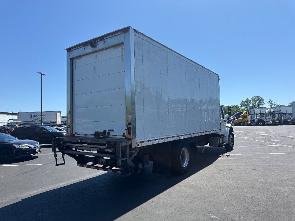 Refrigerated Truck-Light and Medium Duty Trucks-Freightliner-2019-M2-Jessup-MD-185,110\n\t\tmiles-$ 49,750 - Image 12