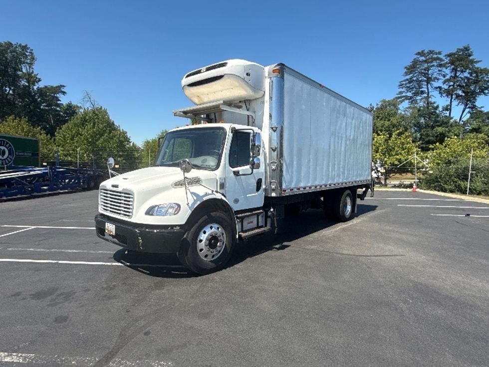 Refrigerated Truck-Light and Medium Duty Trucks-Freightliner-2019-M2-Jessup-MD-185,110\n\t\tmiles-$ 49,750 - Image 3