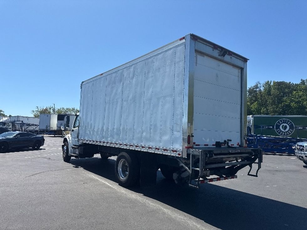 Refrigerated Truck-Light and Medium Duty Trucks-Freightliner-2019-M2-Jessup-MD-185,110\n\t\tmiles-$ 49,750 - Image 6
