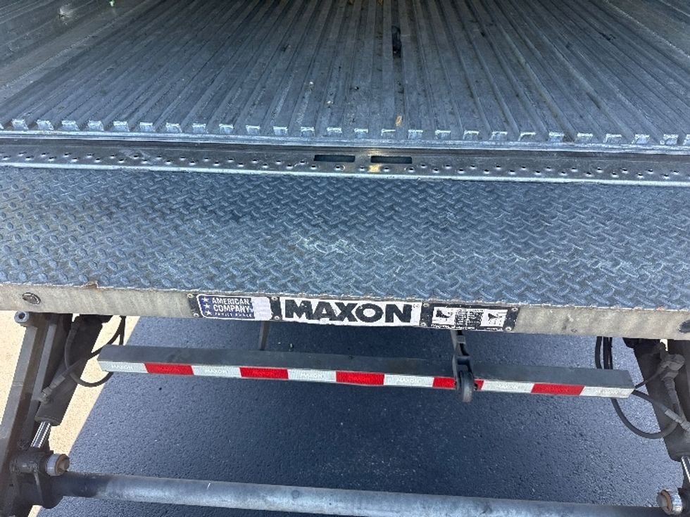 Refrigerated Truck-Light and Medium Duty Trucks-Freightliner-2019-M2-Jessup-MD-185,110\n\t\tmiles-$ 49,750 - Image 9