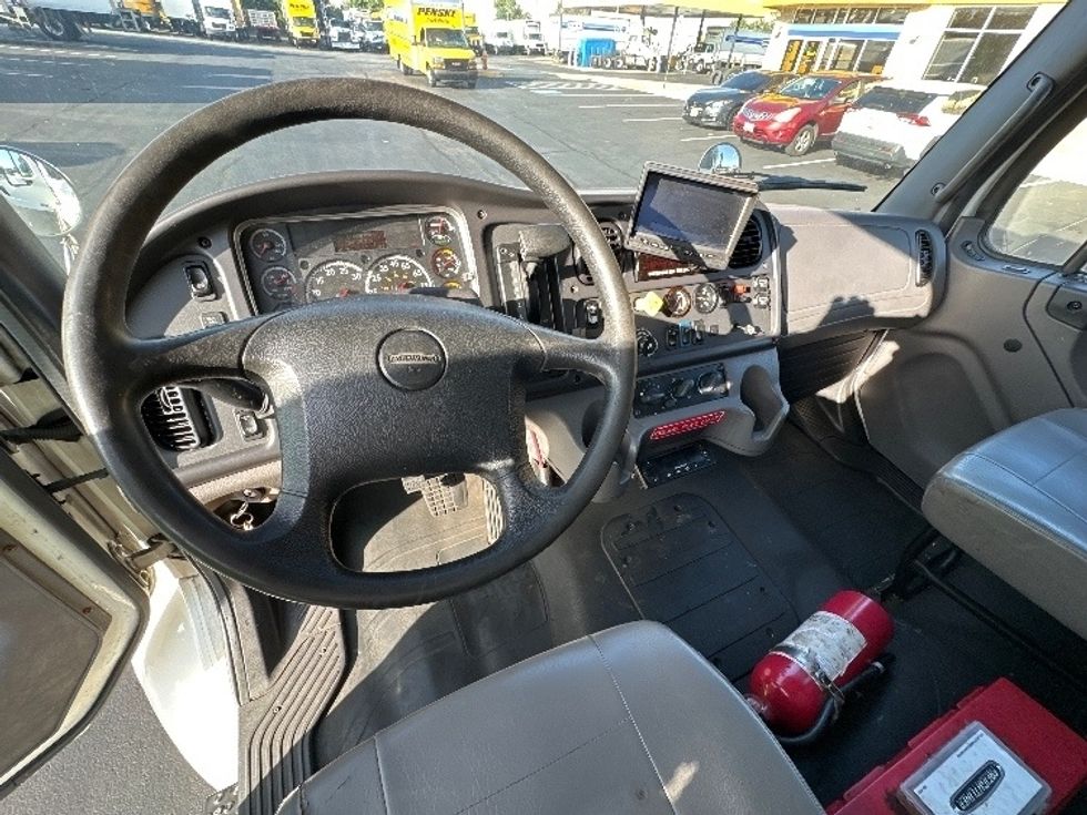 Refrigerated Truck-Light and Medium Duty Trucks-Freightliner-2019-M2-Jessup-MD-194,000\n\t\tmiles-$ 48,750 - Image 17