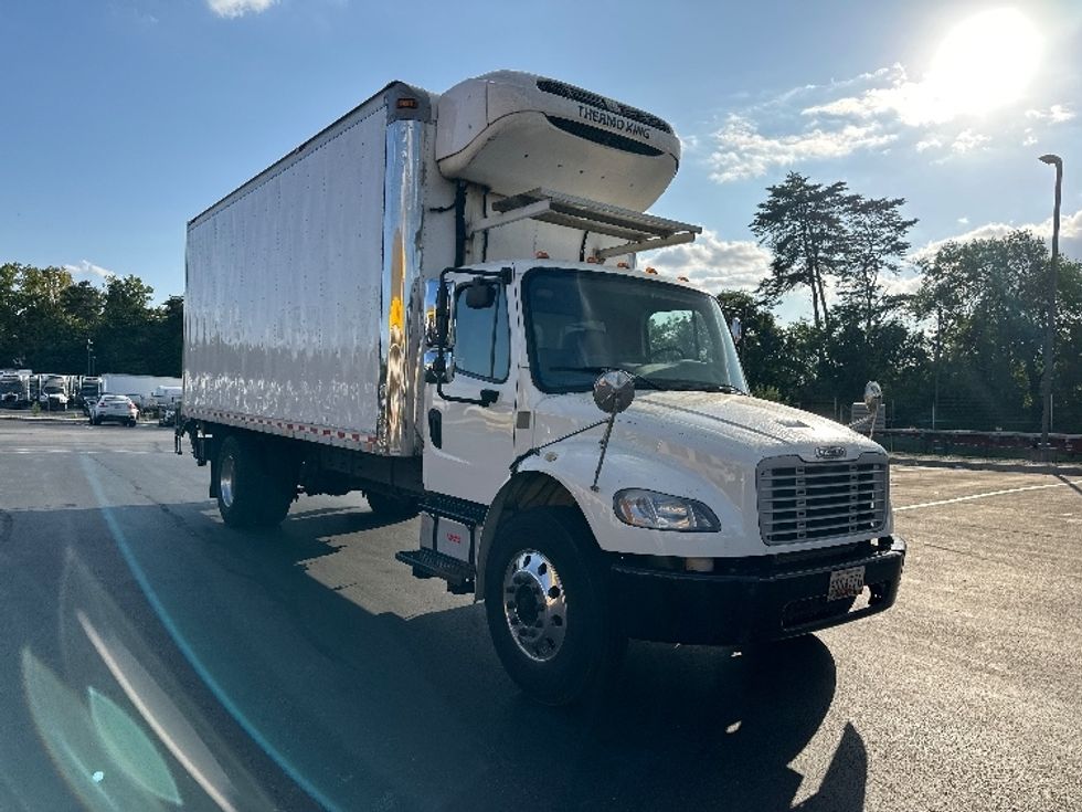 Refrigerated Truck-Light and Medium Duty Trucks-Freightliner-2019-M2-Jessup-MD-194,000\n\t\tmiles-$ 48,750 - Image 3