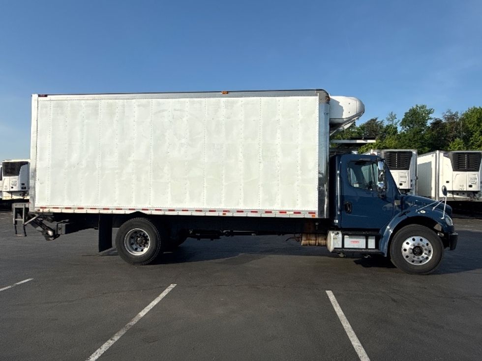 Refrigerated Truck-Light and Medium Duty Trucks-Freightliner-2019-M2-Jessup-MD-196,767\n\t\tmiles-$ 44,250 - Image 15