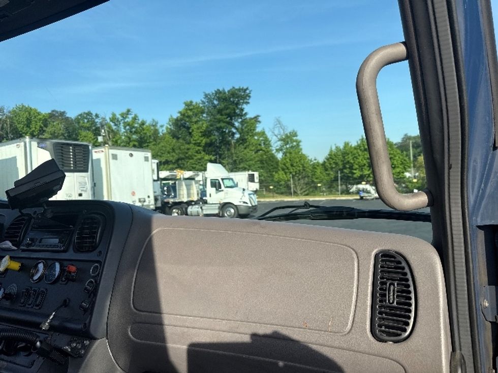 Refrigerated Truck-Light and Medium Duty Trucks-Freightliner-2019-M2-Jessup-MD-196,767\n\t\tmiles-$ 44,250 - Image 20