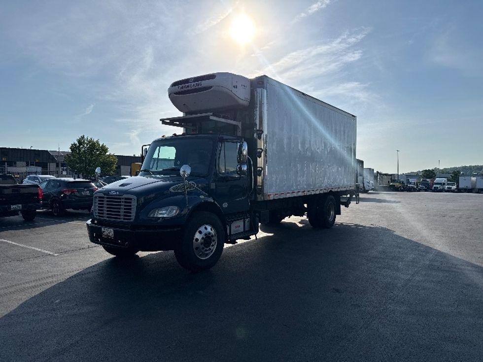 Refrigerated Truck-Light and Medium Duty Trucks-Freightliner-2019-M2-Jessup-MD-196,767\n\t\tmiles-$ 44,250 - Image 3