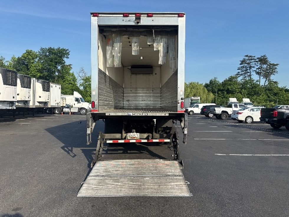 Refrigerated Truck-Light and Medium Duty Trucks-Freightliner-2019-M2-Jessup-MD-196,767\n\t\tmiles-$ 44,250 - Image 9