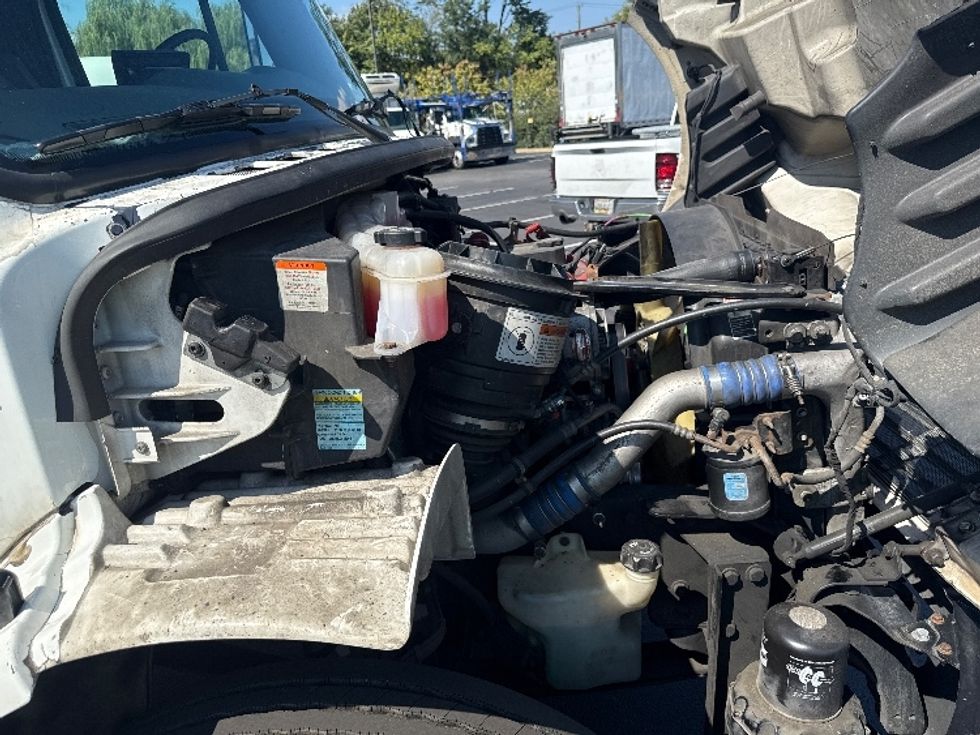 Refrigerated Truck-Light and Medium Duty Trucks-Freightliner-2019-M2-Jessup-MD-209,836\n\t\tmiles-$ 44,750 - Image 21