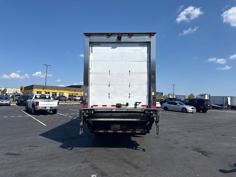 Refrigerated Truck-Light and Medium Duty Trucks-Freightliner-2019-M2-Jessup-MD-209,836\n\t\tmiles-$ 44,750 - Image 7