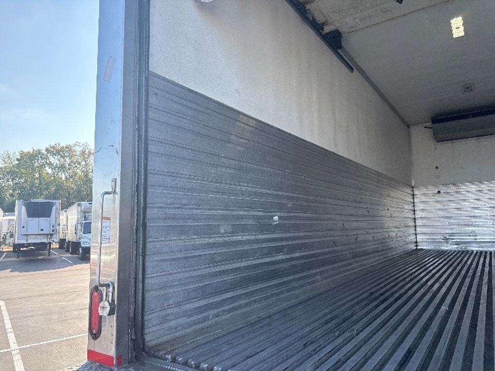 Refrigerated Truck-Light and Medium Duty Trucks-Freightliner-2019-M2-Jessup-MD-211,930\n\t\tmiles-$ 44,000 - Image 10