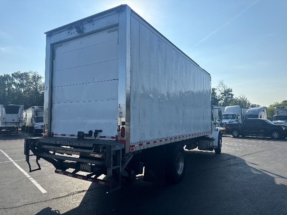 Refrigerated Truck-Light and Medium Duty Trucks-Freightliner-2019-M2-Jessup-MD-211,930\n\t\tmiles-$ 44,000 - Image 12