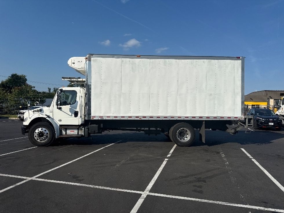 Refrigerated Truck-Light and Medium Duty Trucks-Freightliner-2019-M2-Jessup-MD-211,930\n\t\tmiles-$ 44,000 - Image 4