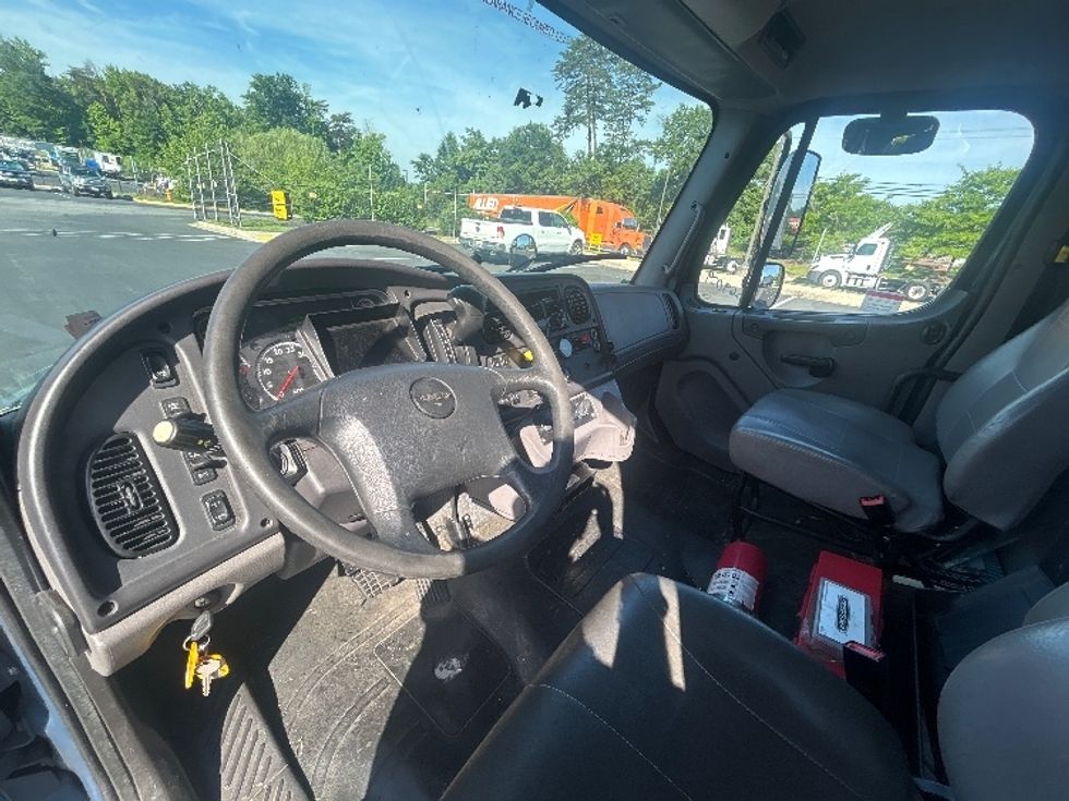 Refrigerated Truck-Light and Medium Duty Trucks-Freightliner-2019-M2-Jessup-MD-212,256\n\t\tmiles-$ 42,750 - Image 16