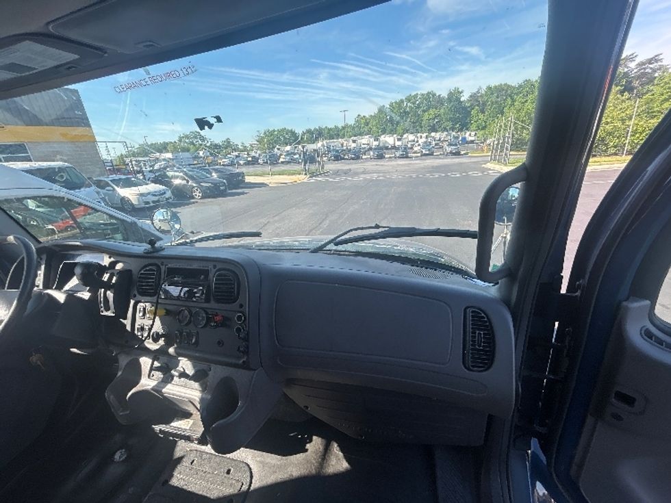 Refrigerated Truck-Light and Medium Duty Trucks-Freightliner-2019-M2-Jessup-MD-212,256\n\t\tmiles-$ 42,750 - Image 20