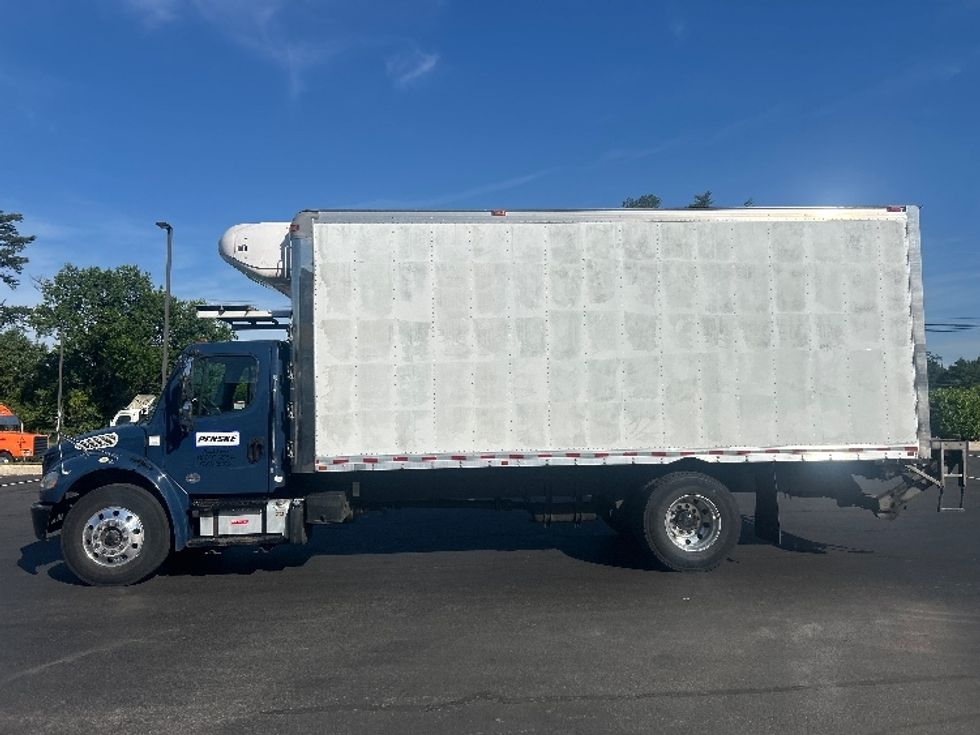 Refrigerated Truck-Light and Medium Duty Trucks-Freightliner-2019-M2-Jessup-MD-212,256\n\t\tmiles-$ 42,750 - Image 4