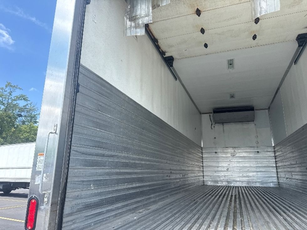 Refrigerated Truck-Light and Medium Duty Trucks-Freightliner-2019-M2-Jessup-MD-215,242\n\t\tmiles-$ 44,000 - Image 10