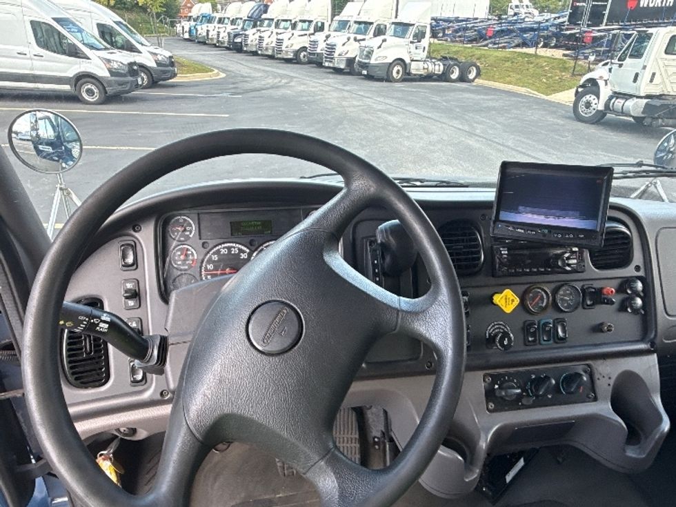Refrigerated Truck-Light and Medium Duty Trucks-Freightliner-2019-M2-Jessup-MD-215,242\n\t\tmiles-$ 44,000 - Image 17