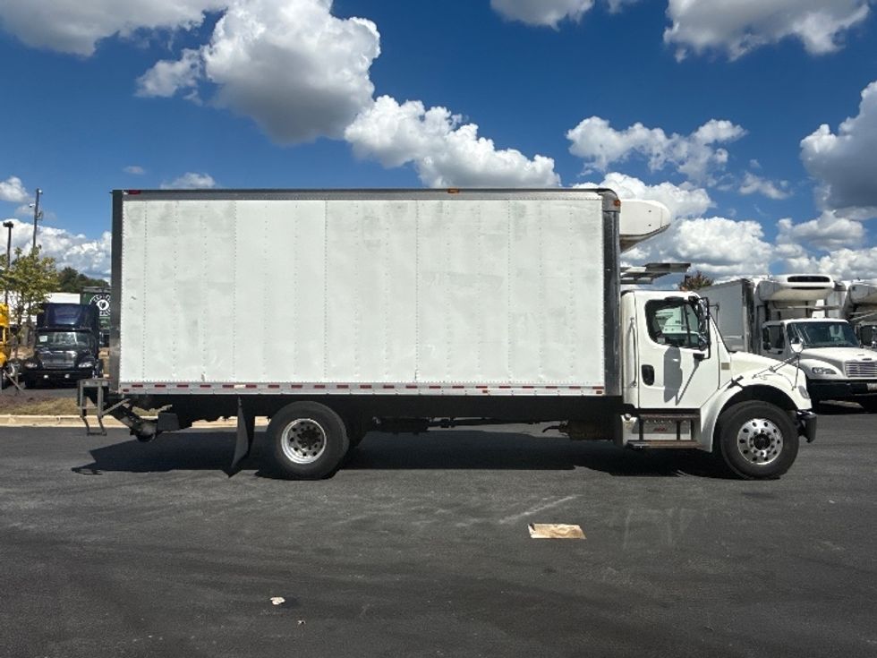 Refrigerated Truck-Light and Medium Duty Trucks-Freightliner-2019-M2-Jessup-MD-218,520\n\t\tmiles-$ 42,750 - Image 13