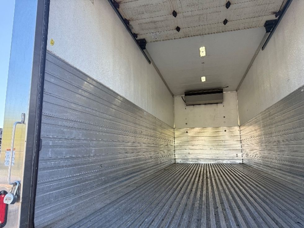 Refrigerated Truck-Light and Medium Duty Trucks-Freightliner-2019-M2-Jessup-MD-218,625\n\t\tmiles-$ 43,000 - Image 11