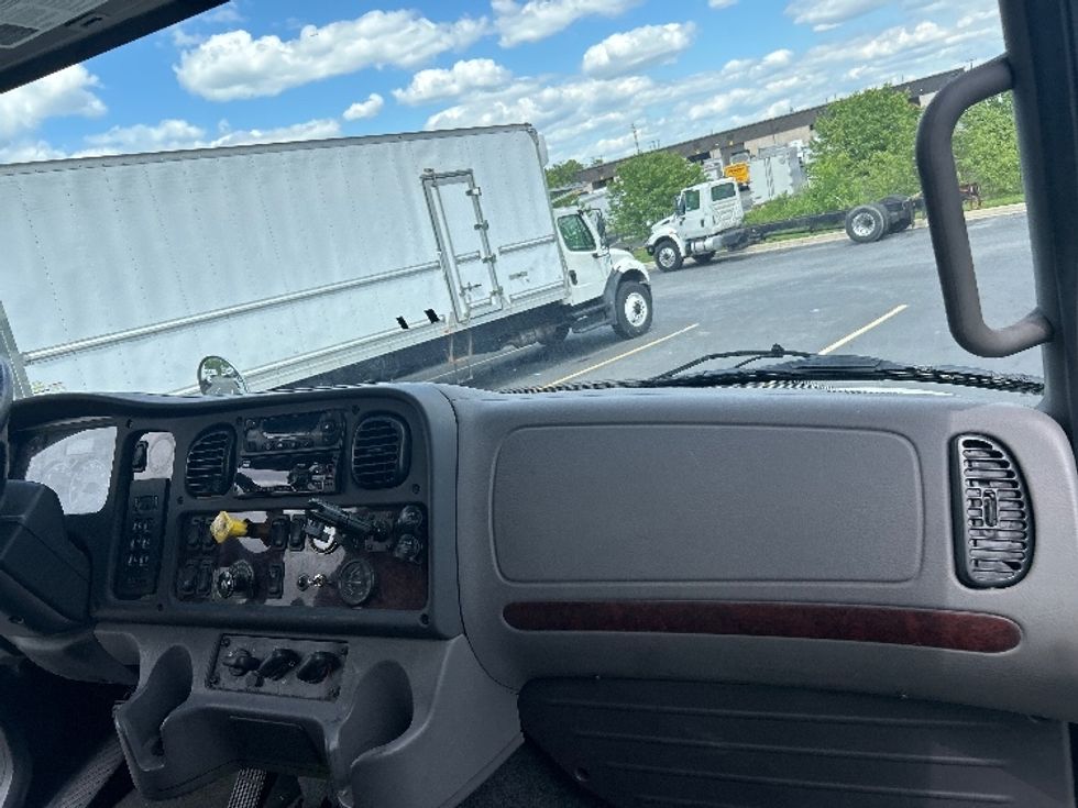 Refrigerated Truck-Light and Medium Duty Trucks-Freightliner-2019-M2-Jessup-MD-219,639\n\t\tmiles-$ 55,000 - Image 16