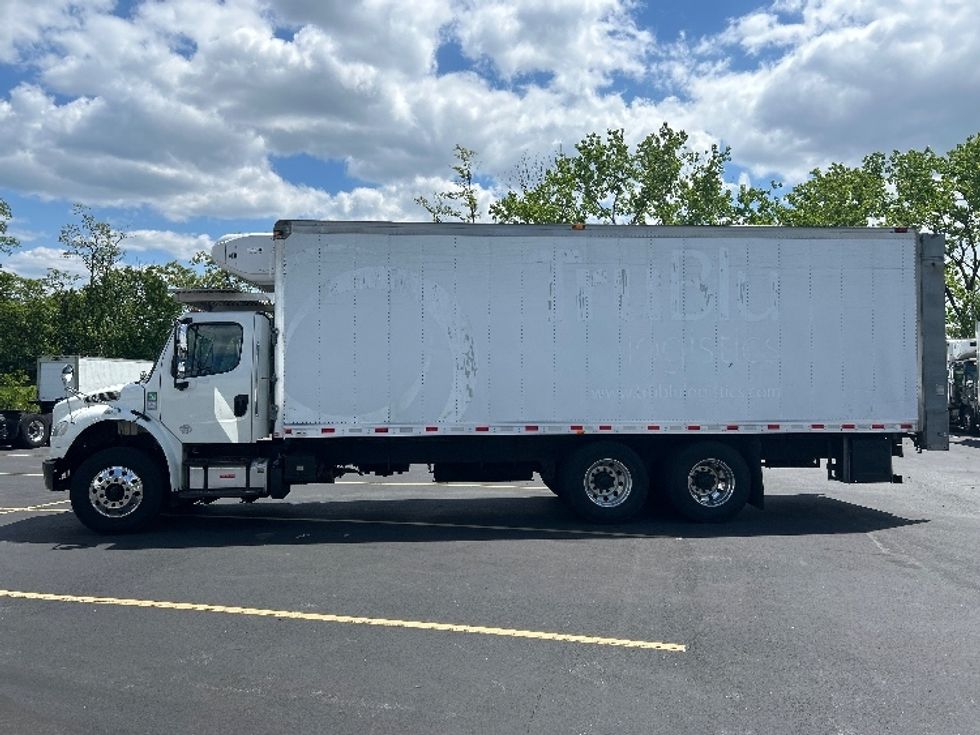 Refrigerated Truck-Light and Medium Duty Trucks-Freightliner-2019-M2-Jessup-MD-219,639\n\t\tmiles-$ 55,000 - Image 4