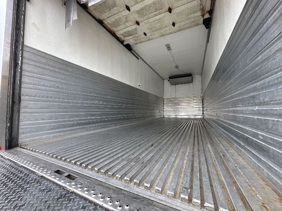 Refrigerated Truck-Light and Medium Duty Trucks-Freightliner-2019-M2-Jessup-MD-220,951\n\t\tmiles-$ 43,000 - Image 11