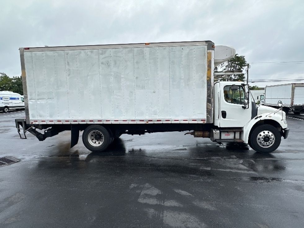 Refrigerated Truck-Light and Medium Duty Trucks-Freightliner-2019-M2-Jessup-MD-220,951\n\t\tmiles-$ 43,000 - Image 15