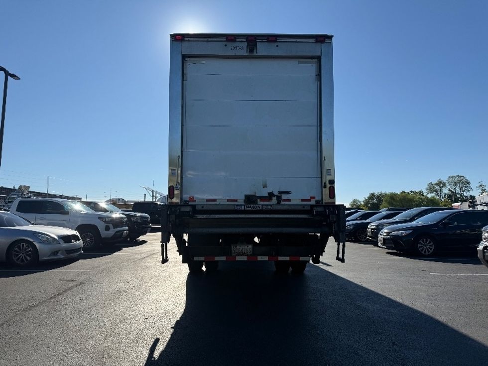 Refrigerated Truck-Light and Medium Duty Trucks-Freightliner-2019-M2-Jessup-MD-221,938\n\t\tmiles-$ 42,500 - Image 7
